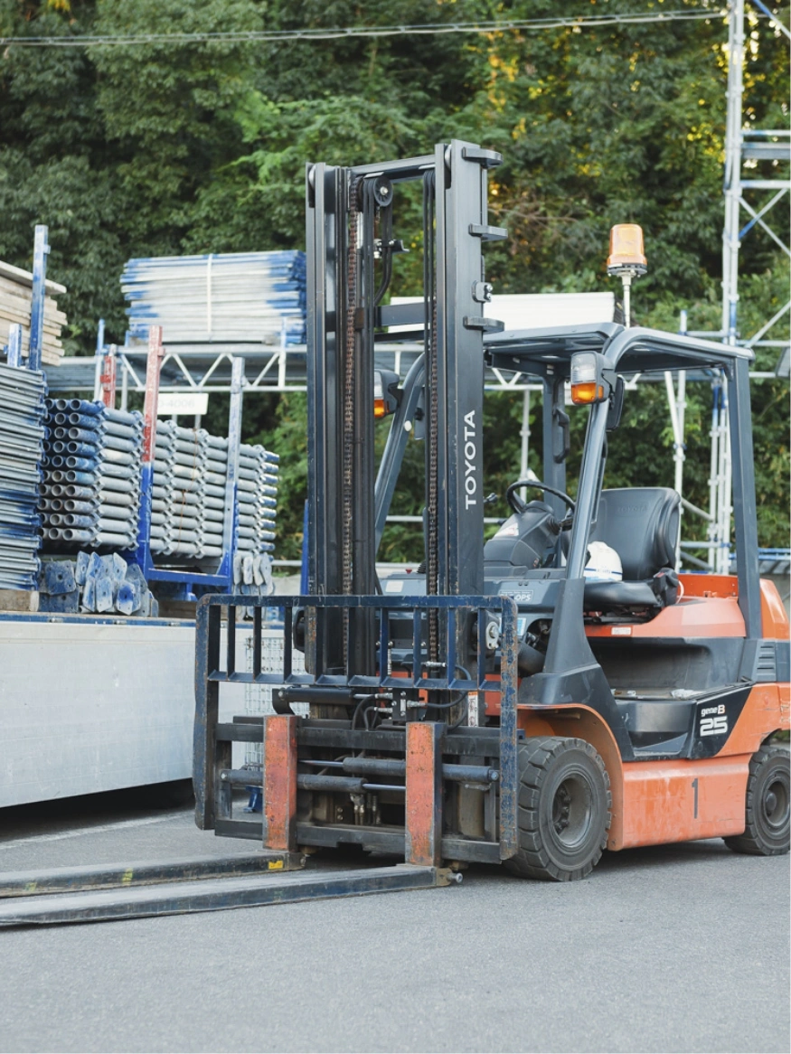 フォークリフト 写真